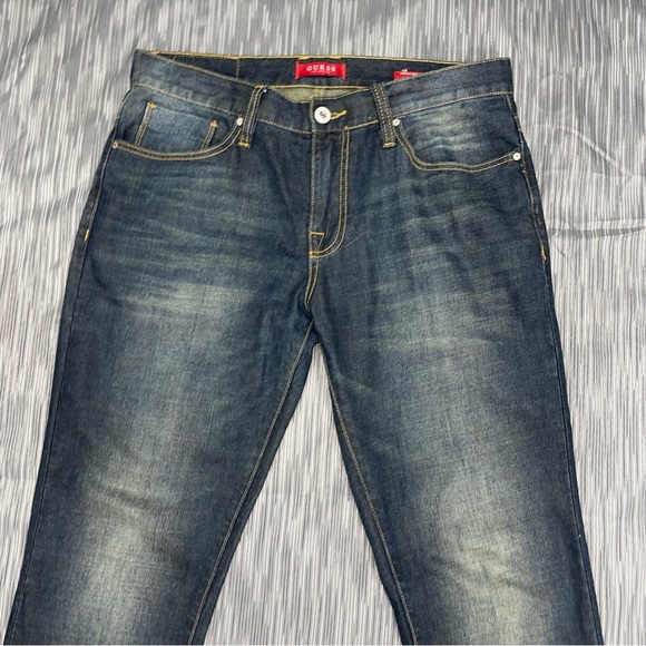 Guess Medium Rise Tapared Slim Haisted Fit Jean Size 34
Excellent Condition - Picture 5 of 14